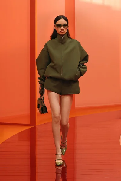 Look 31